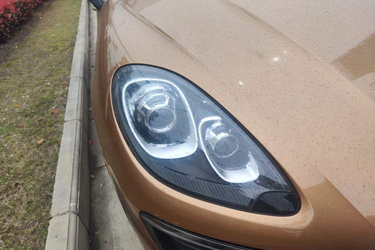 Used Porsche Macan 2014 Macan S 3.0T Right Front Headlight
