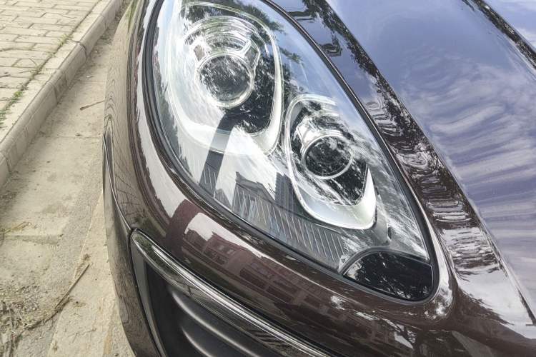 Used Porsche Macan 2014 Macan 2.0T Right Front Headlight