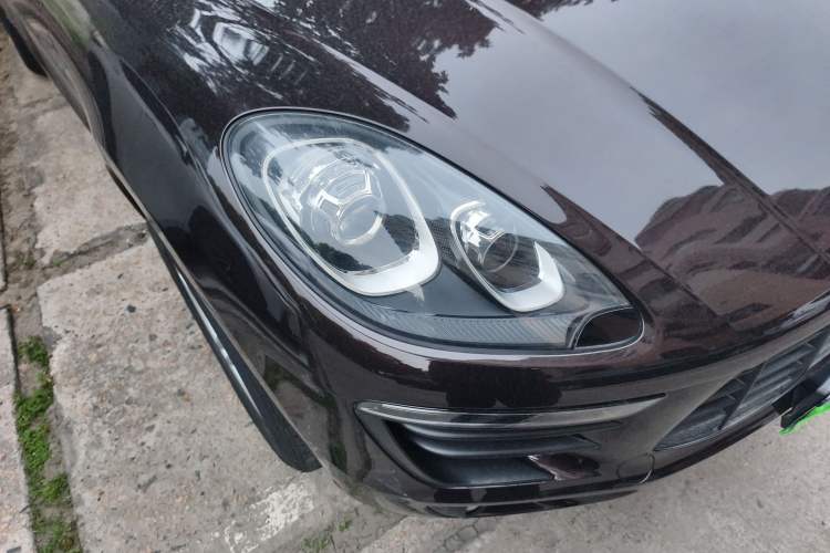 Used Porsche Macan 2014 Macan 2.0T Right Front Headlight