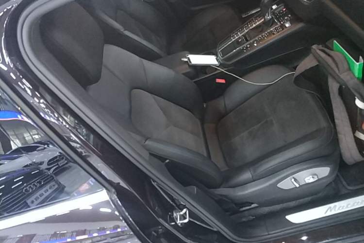 Used Porsche Macan 2014 Macan 2.0T Right Front Seat