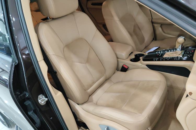 Used Porsche Macan 2014 Macan 2.0T Right Front Seat