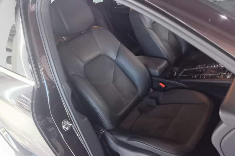Used Porsche Macan 2014 Macan 2.0T Right Front Seat