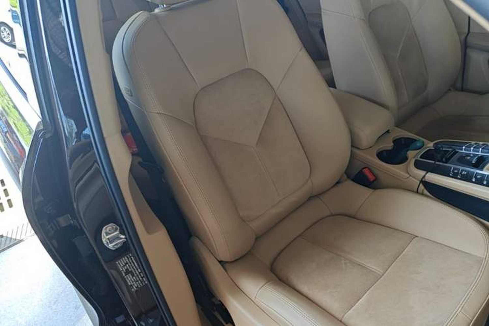 Used Porsche Macan 2014 Macan 2.0T Right Front Seat