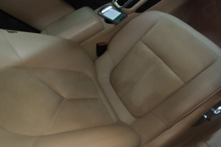 Used Porsche Macan 2014 Macan 2.0T Right Front Seat
