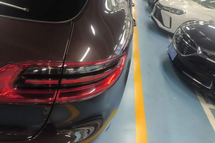 Used Porsche Macan 2014 Macan S 3.0T Right Rear Taillight