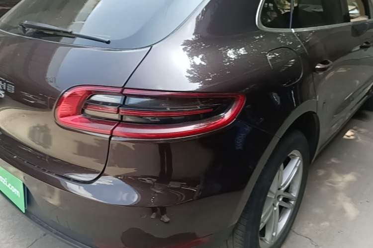 Used Porsche Macan 2014 Macan 2.0T Right Rear Taillight