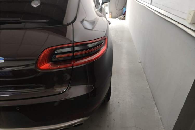 Used Porsche Macan 2014 Macan S 3.0T Right Rear Taillight