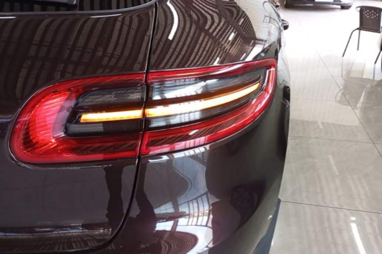Used Porsche Macan 2014 Macan 2.0T Right Rear Taillight