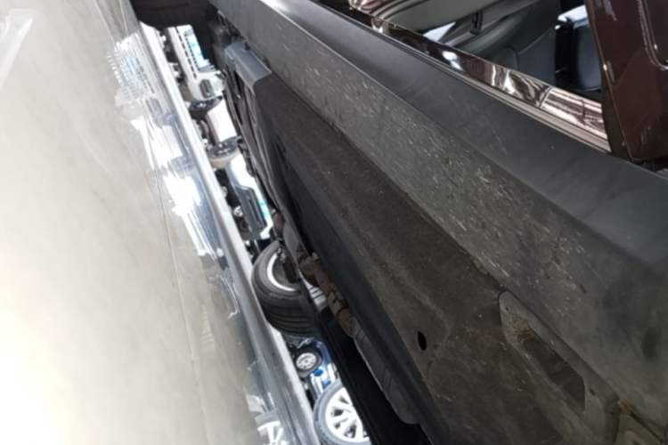 Used Porsche Macan 2014 Macan 2.0T Right Side Sill