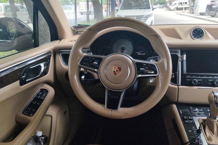 Used Porsche Macan 2014 Macan S 3.0T Steering Wheel