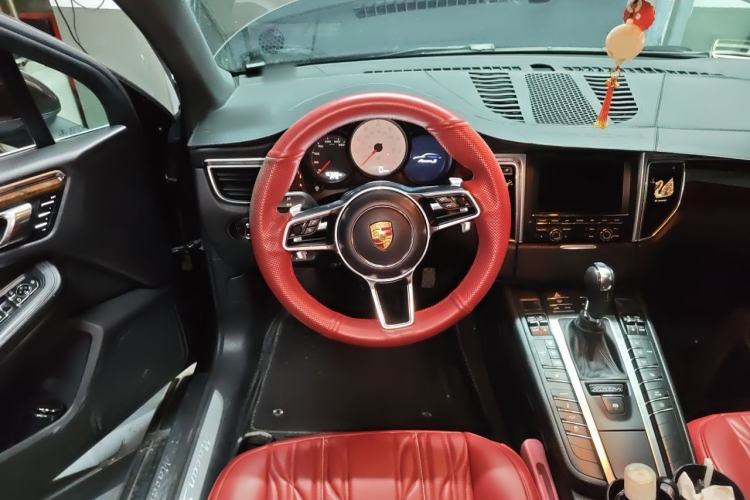 Used Porsche Macan 2014 Macan S 3.0T Steering Wheel