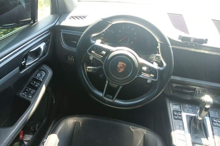 Used Porsche Macan 2014 Macan 2.0T Steering Wheel