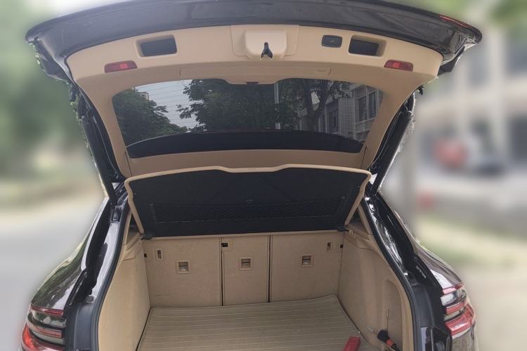 Used Porsche Macan 2014 Macan 2.0T Trunk