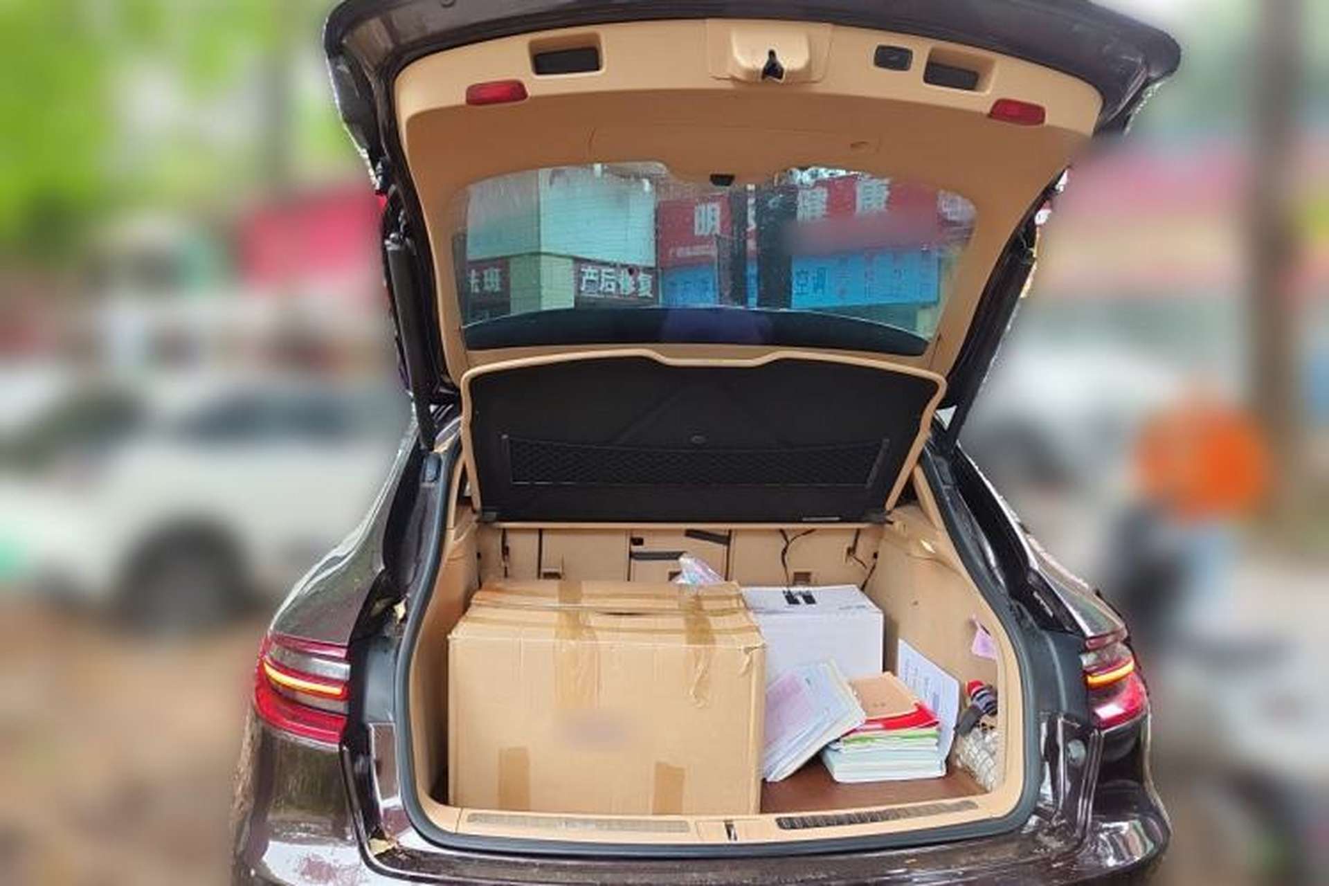 Used Porsche Macan 2014 Macan 2.0T Trunk