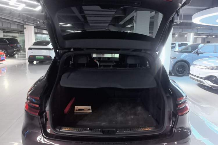 Used Porsche Macan 2014 Macan 2.0T Trunk