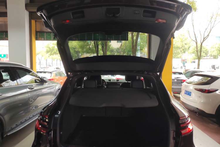 Used Porsche Macan 2014 Macan 2.0T Trunk