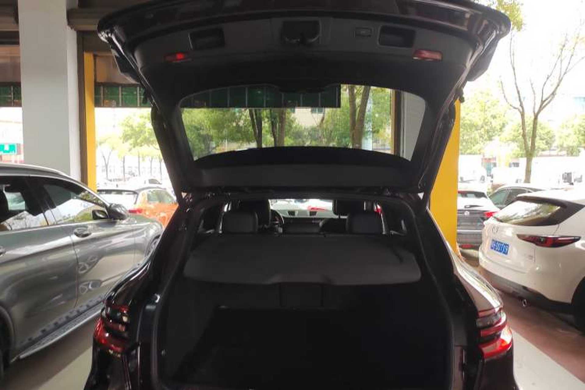 Used Porsche Macan 2014 Macan 2.0T Trunk