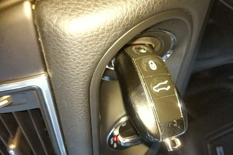 Used Porsche Macan 2014 Macan 2.0T Vehicle Key