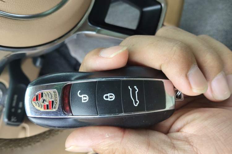 Used Porsche Macan 2014 Macan 2.0T Vehicle Key