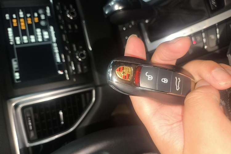 Used Porsche Macan 2014 Macan S 3.0T Vehicle Key