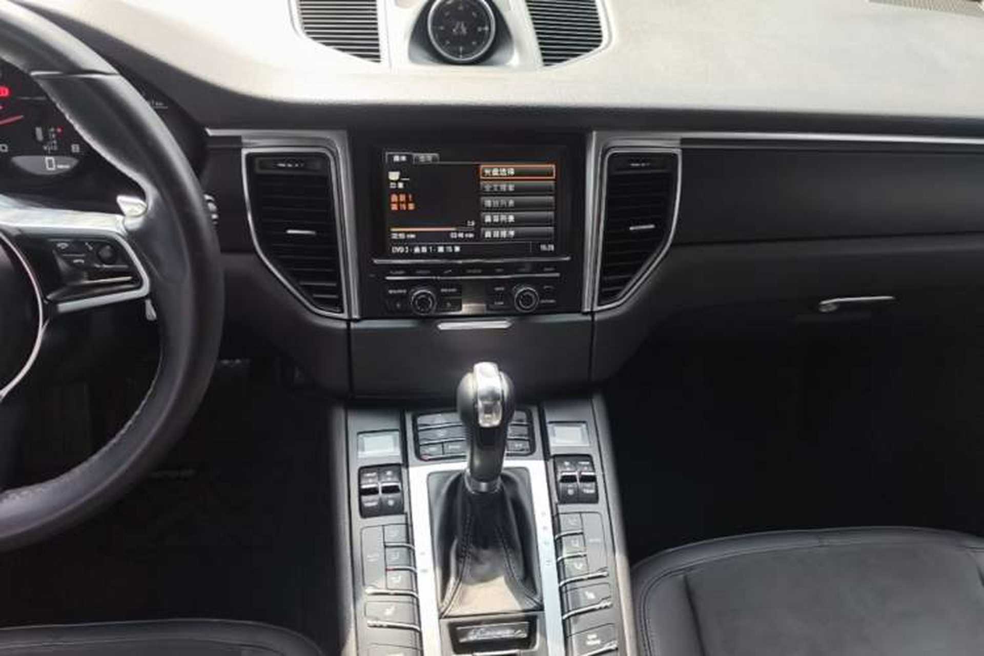 Used Porsche Macan 2014 Macan 2.0T Audio And AC Panel