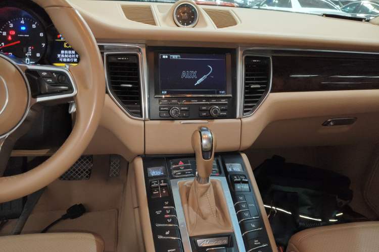 Used Porsche Macan 2014 Macan 2.0T Audio And AC Panel