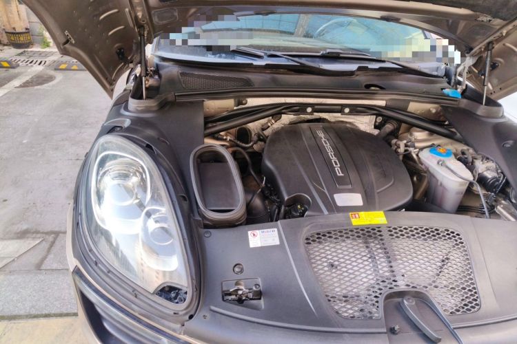 Used Porsche Macan 2014 Macan 2.0T Engine Bay Right
