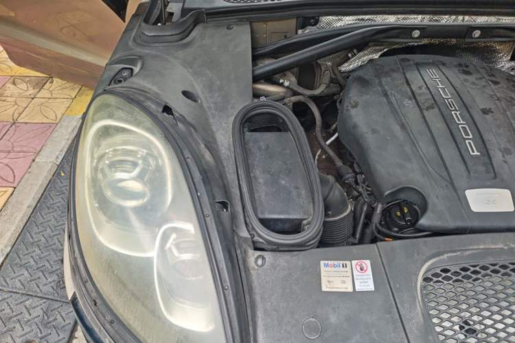 Used Porsche Macan 2014 Macan 2.0T Engine Bay Right