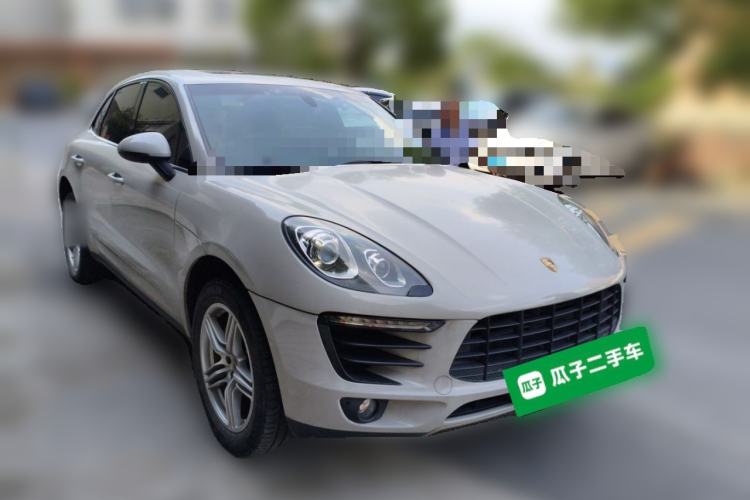 Used Porsche Macan 2014 Macan 2.0T Front Right 45 Deg