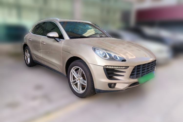 Used Porsche Macan 2014 Macan 2.0T Front Right 45 Deg