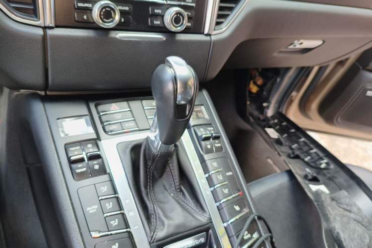 Used Porsche Macan 2014 Macan 2.0T Gear Lever