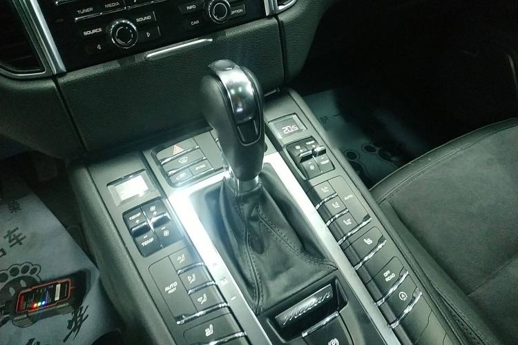 Used Porsche Macan 2014 Macan 2.0T Gear Lever