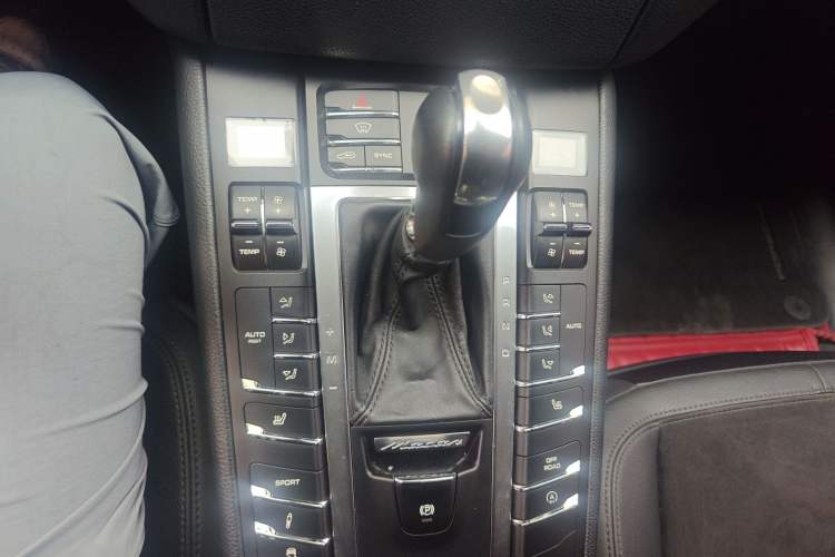 Used Porsche Macan 2014 Macan 2.0T Gear Lever