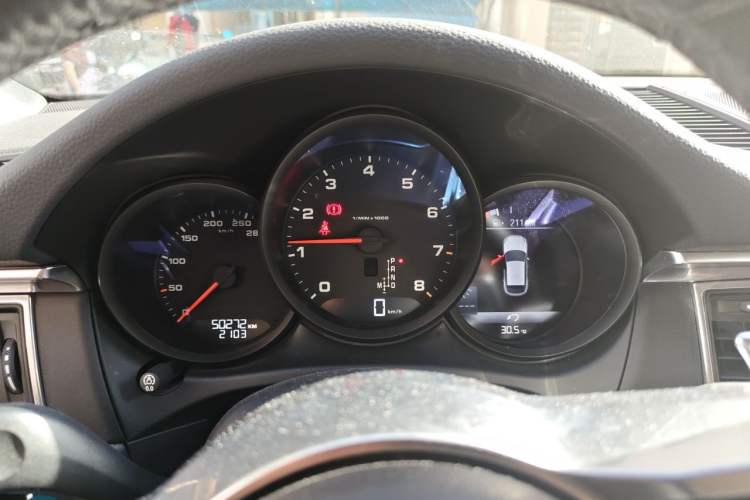 Used Porsche Macan 2014 Macan 2.0T Instrument Cluster
