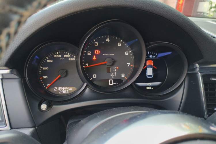 Used Porsche Macan 2014 Macan 2.0T Instrument Cluster