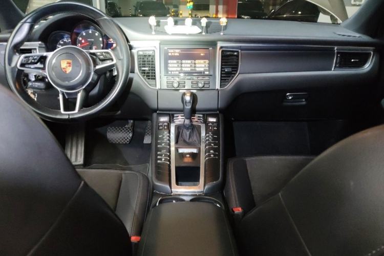 Used Porsche Macan 2014 Macan 2.0T Interior 2