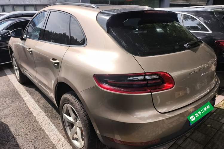 Used Porsche Macan 2014 Macan 2.0T Rear Left 45 Deg