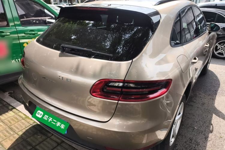 Used Porsche Macan 2014 Macan 2.0T Rear Right 45 Deg