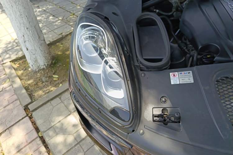 Used Porsche Macan 2014 Macan 2.0T Right Front Headlight