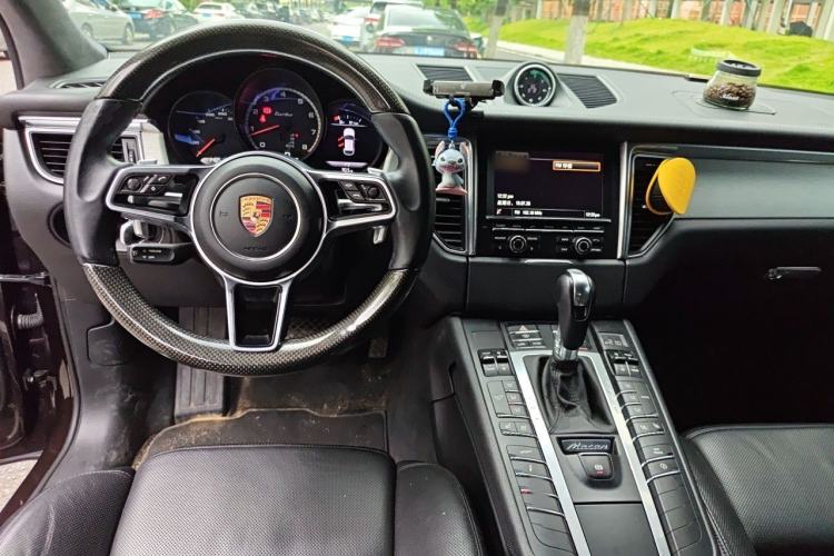 Used Porsche Macan 2014 Macan Turbo 3.6T Center Console