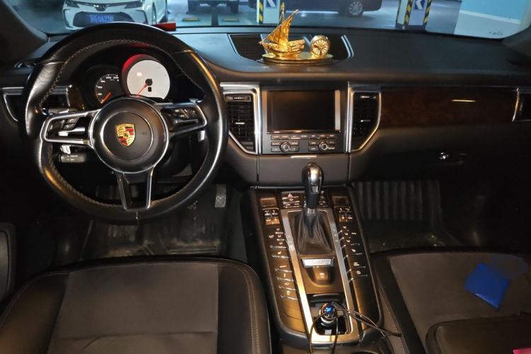 Used Porsche Macan 2014 Macan S 3.0T Center Console