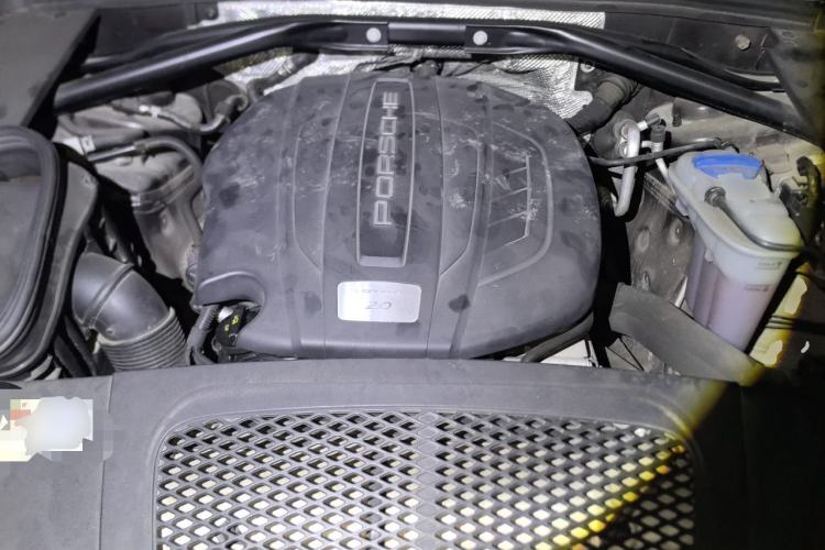Used Porsche Macan 2014 Macan 2.0T Engine Bay
