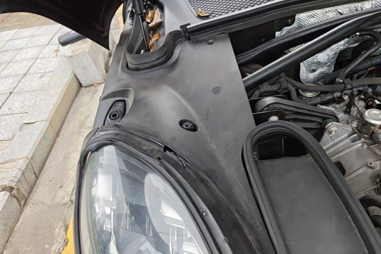 Used Porsche Macan 2014 Macan Turbo 3.6T Engine Bay Right