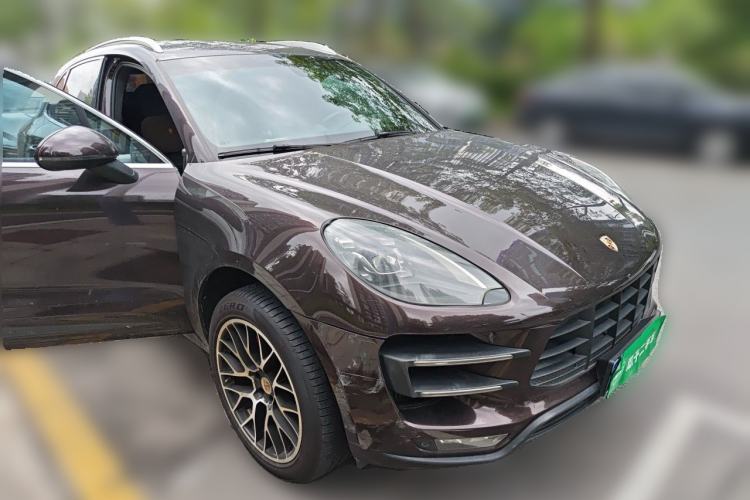 Used Porsche Macan 2014 Macan Turbo 3.6T Front Right 45 Deg