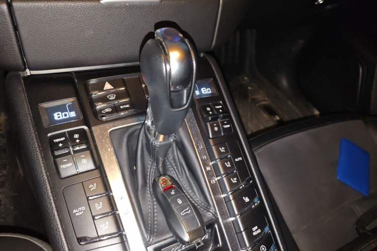 Used Porsche Macan 2014 Macan S 3.0T Gear Lever