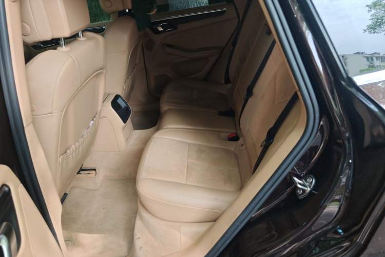 Used Porsche Macan 2014 Macan 2.0T Left Rear Seat