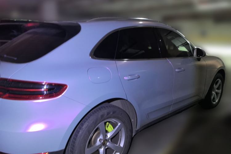 Used Porsche Macan 2014 Macan 2.0T Rear Right 45 Deg