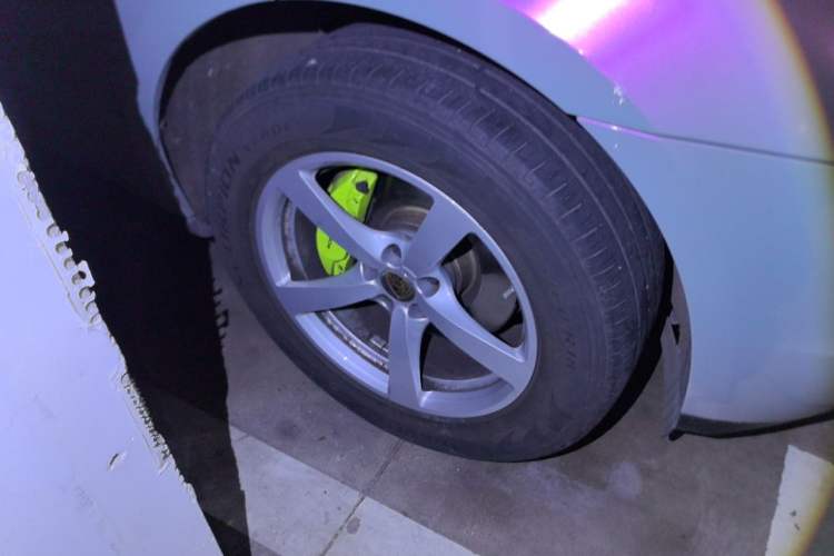 Used Porsche Macan 2014 Macan 2.0T Right Front Wheel Hub