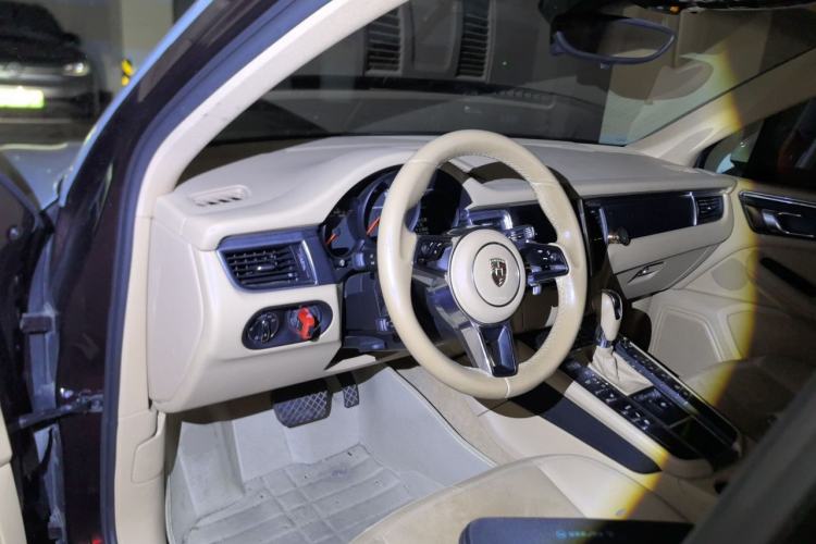 Used Porsche Macan 2014 Macan 2.0T Steering Wheel