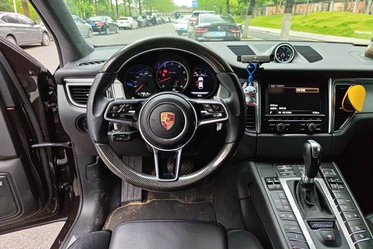 Used Porsche Macan 2014 Macan Turbo 3.6T Steering Wheel
